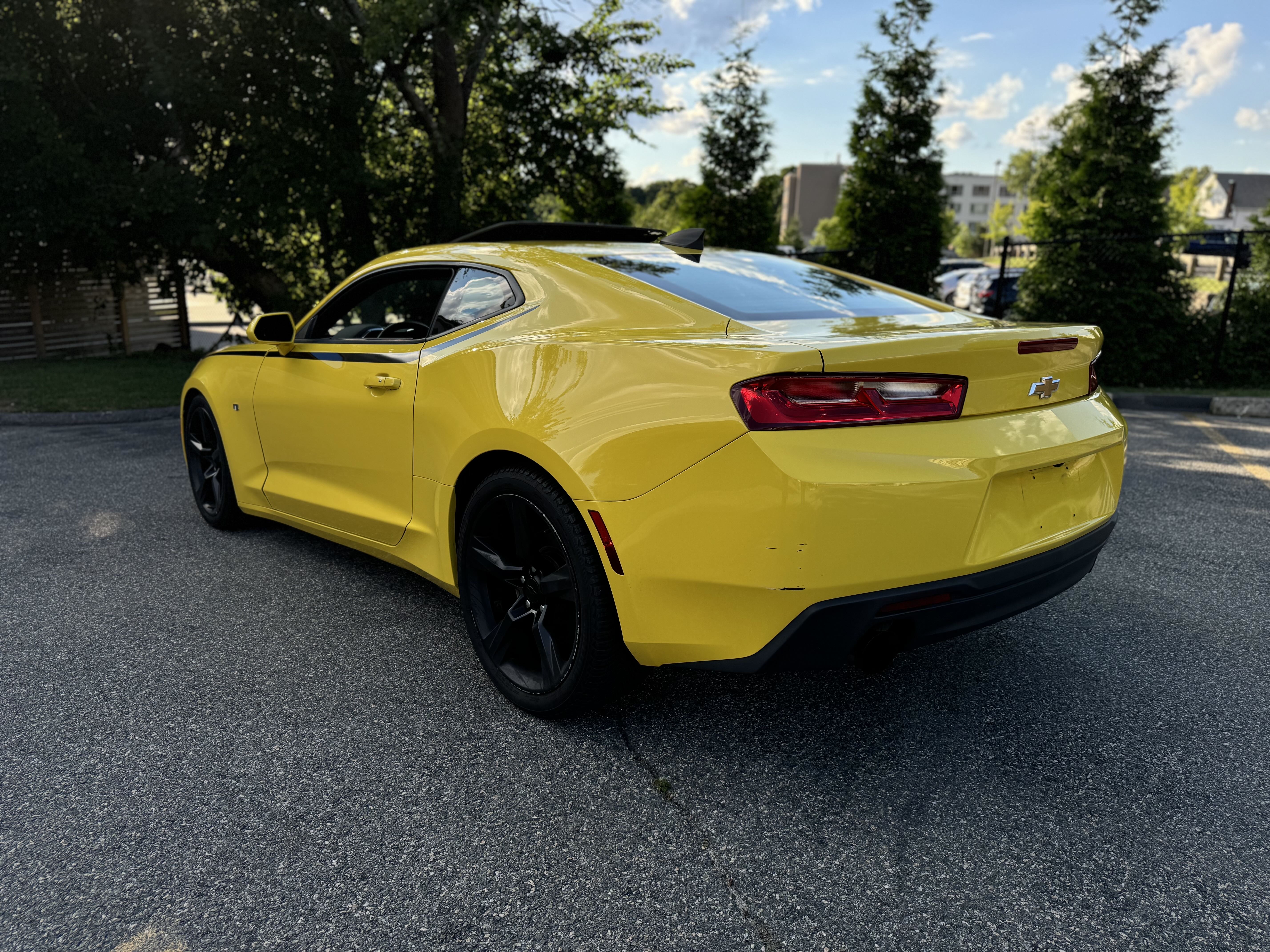 2017 Chevrolet Camaro Lt vin: 1G1FB1RX1H0119769