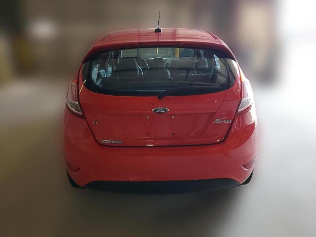  FORD FIESTA 2014 Червоний