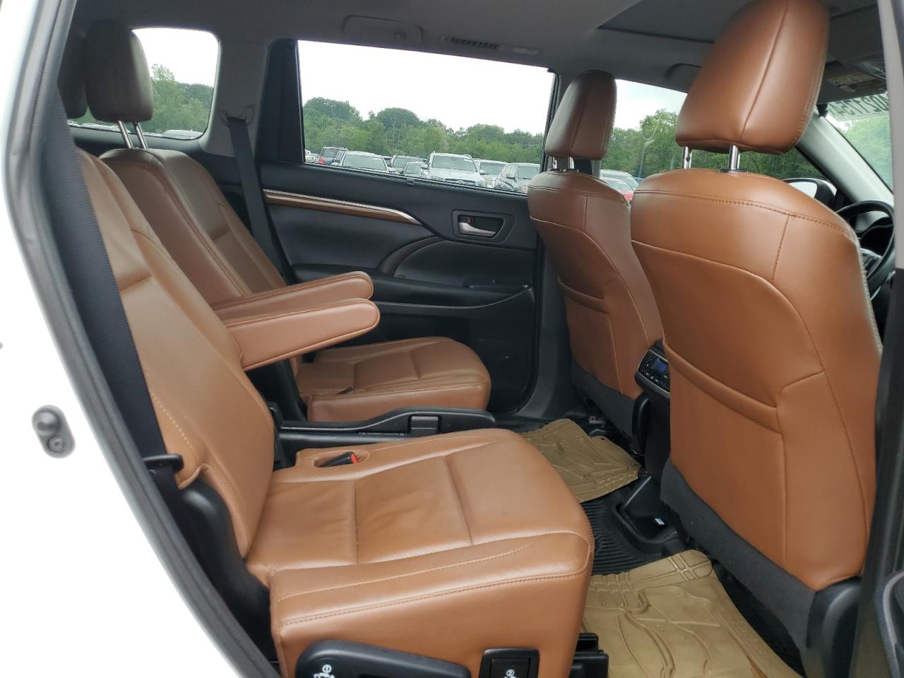 2019 Toyota Highlander Limited VIN: 5TDDZRFHXKS975839 Lot: 64021754