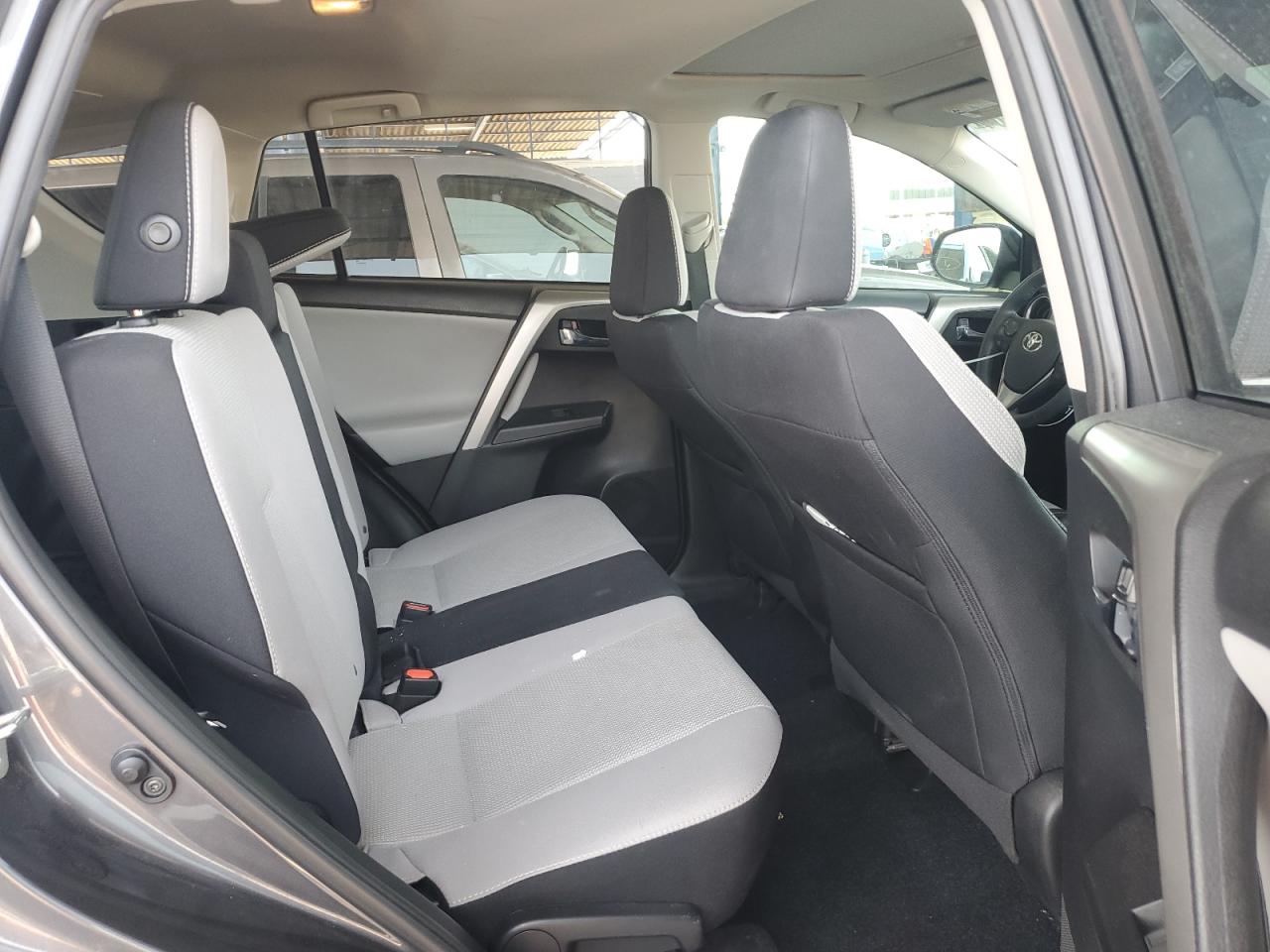 2017 Toyota Rav4 Xle VIN: 2T3WFREV4HW401835 Lot: 64259564