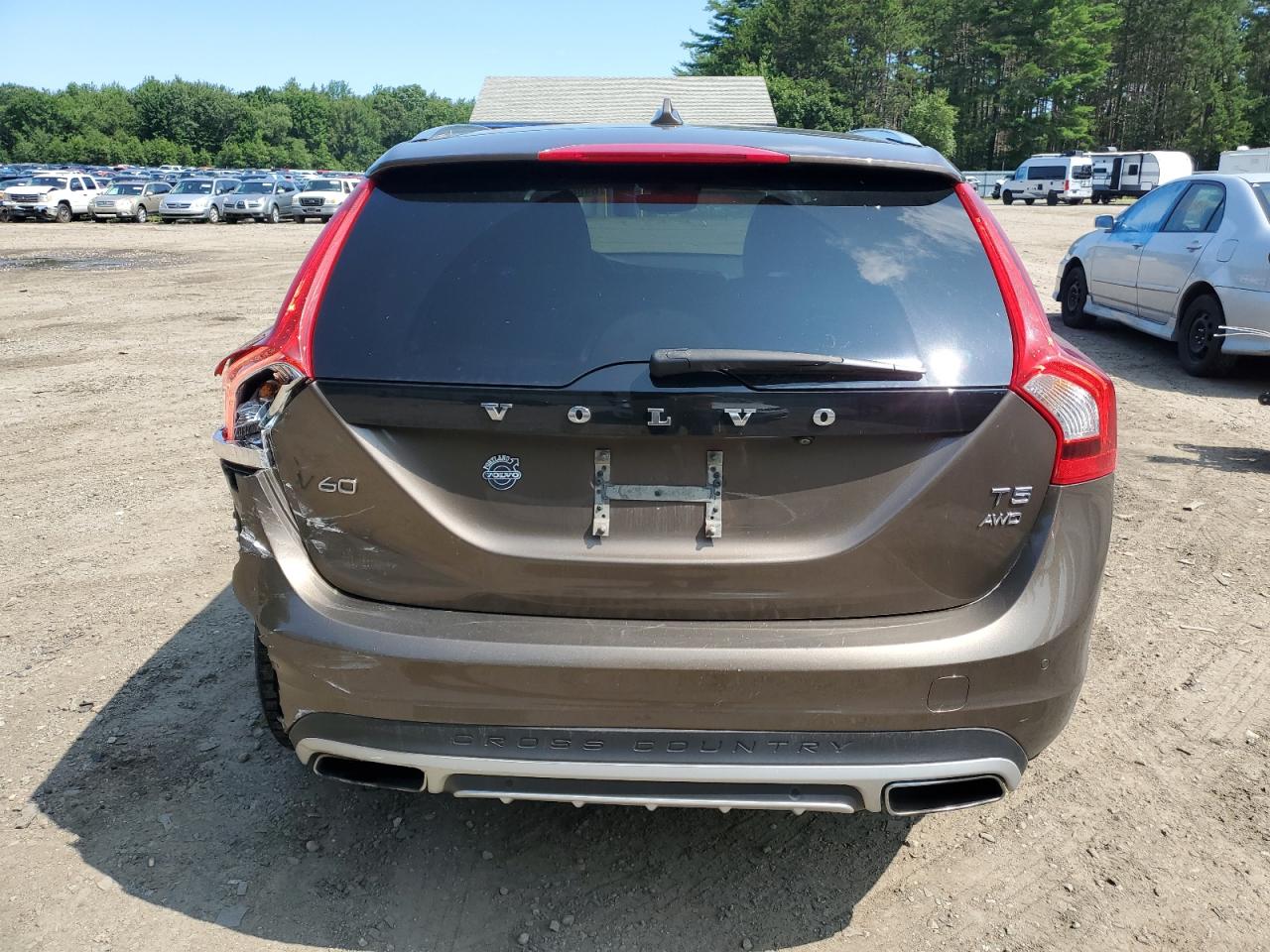 2017 Volvo V60 Cross Country Premier VIN: YV440MWK5H1040725 Lot: 64866994