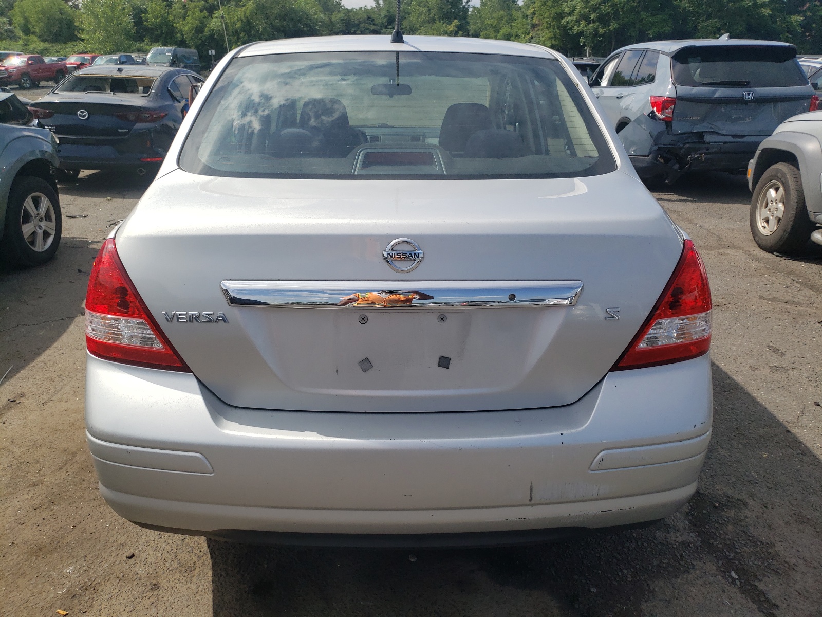 3N1BC11E57L425715 2007 Nissan Versa S