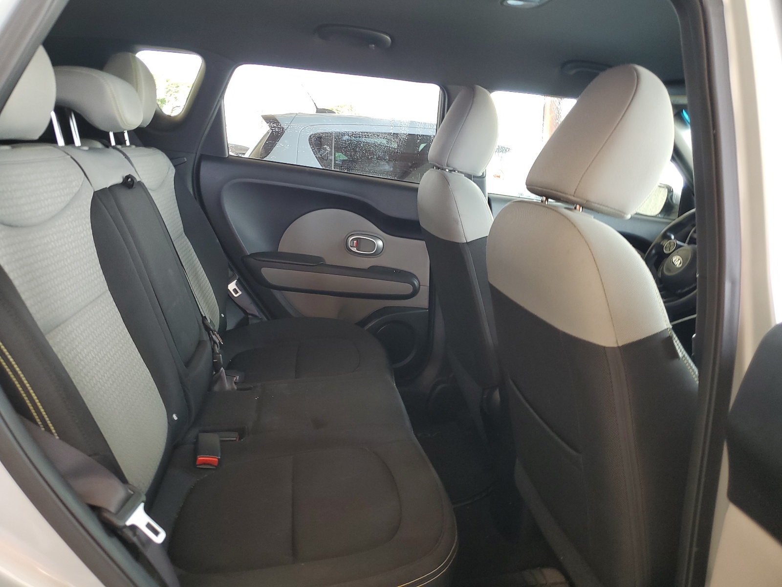 KNDJP3A51G7821363 2016 Kia Soul +