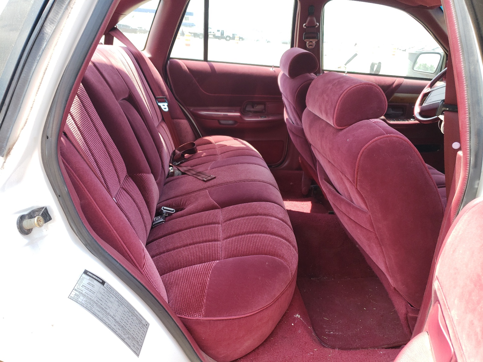 2FACP74W9NX112262 1992 Ford Crown Victoria Lx