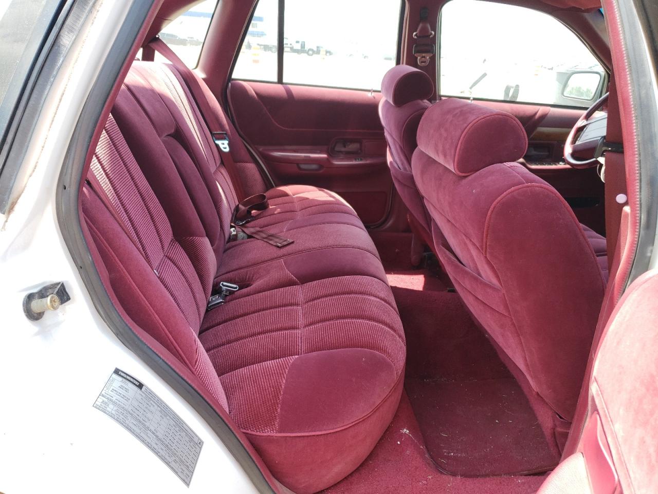 1992 Ford Crown Victoria Lx VIN: 2FACP74W9NX112262 Lot: 63034484