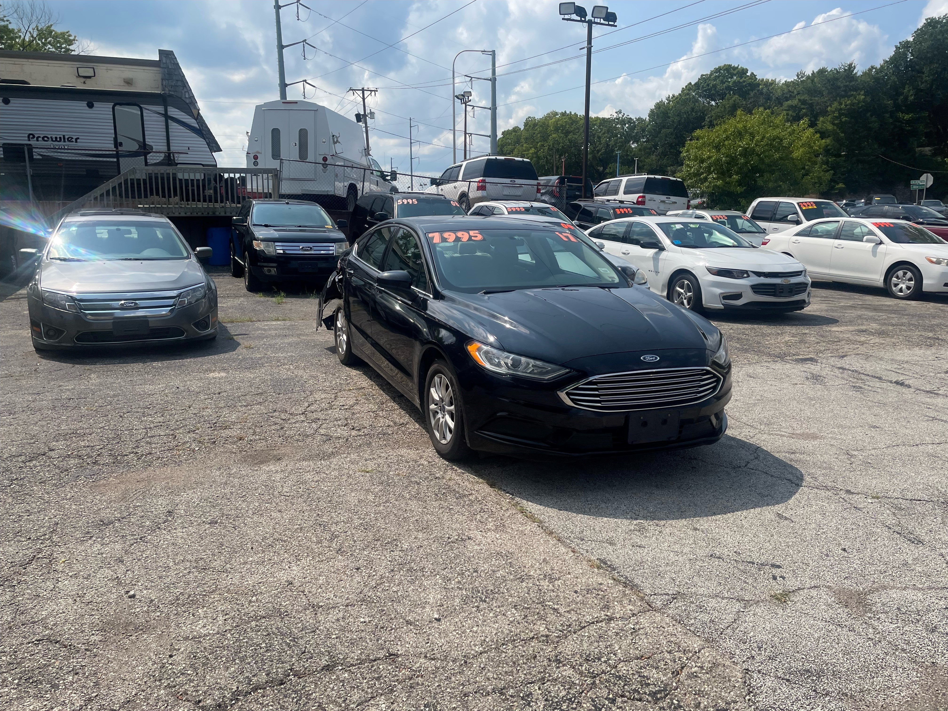 2017 Ford Fusion S vin: 3FA6P0G77HR140850