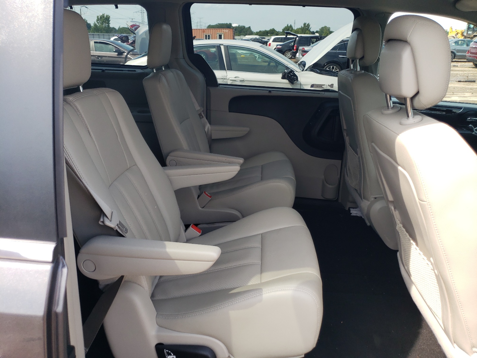 2C4RC1CG6FR525706 2015 Chrysler Town & Country Touring L