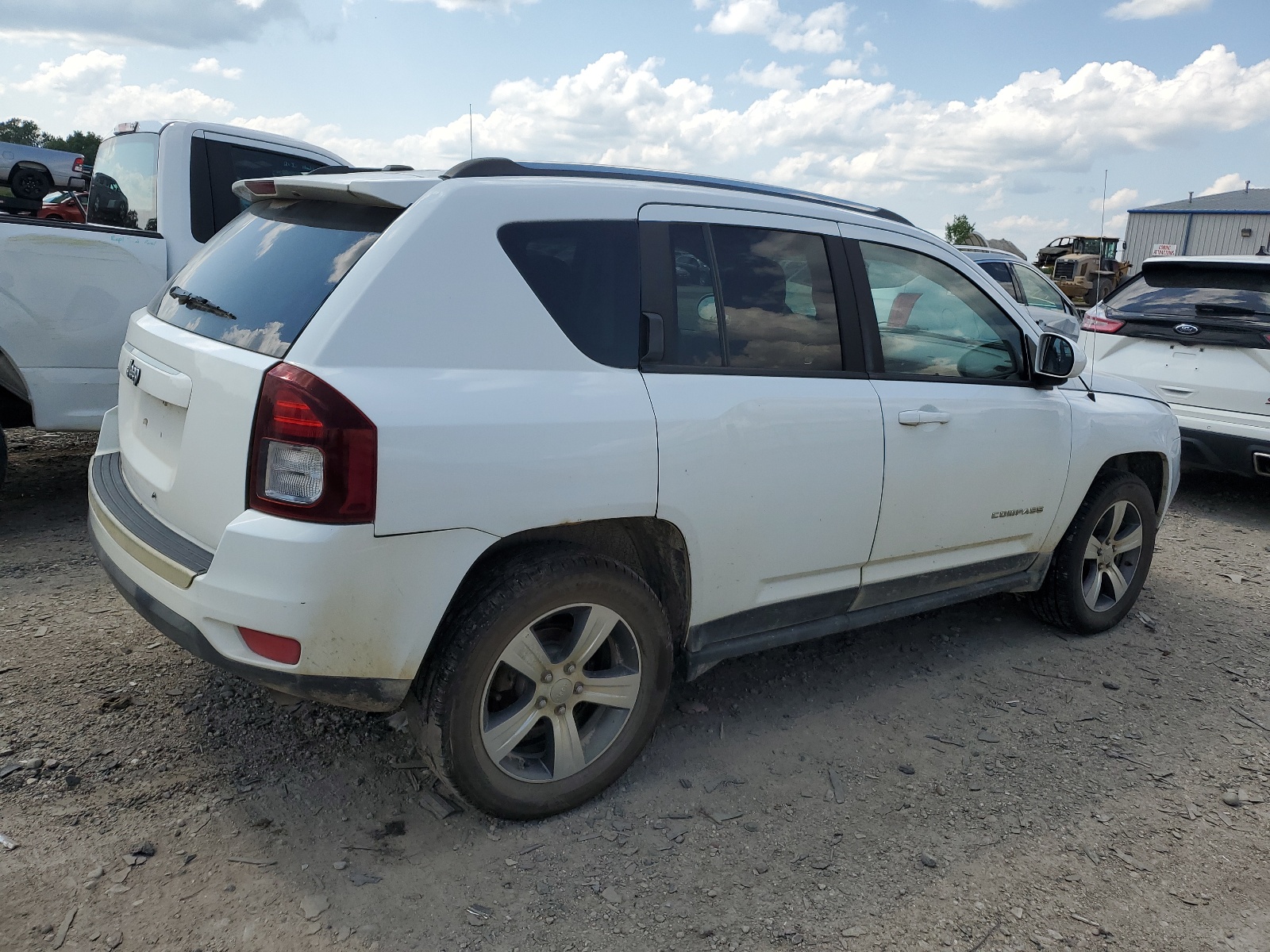 1C4NJDEB3HD137250 2017 Jeep Compass Latitude