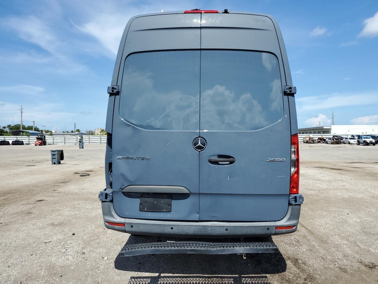 2019 Mercedes-Benz Sprinter 2500/3500 VIN: WD4PF1CD0KP126392 Lot: 63701324