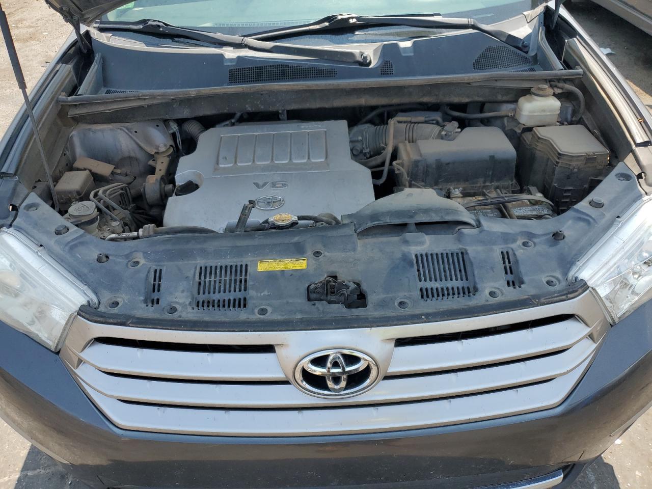 2011 Toyota Highlander Base VIN: 5TDBK3EH5BS059029 Lot: 62848124