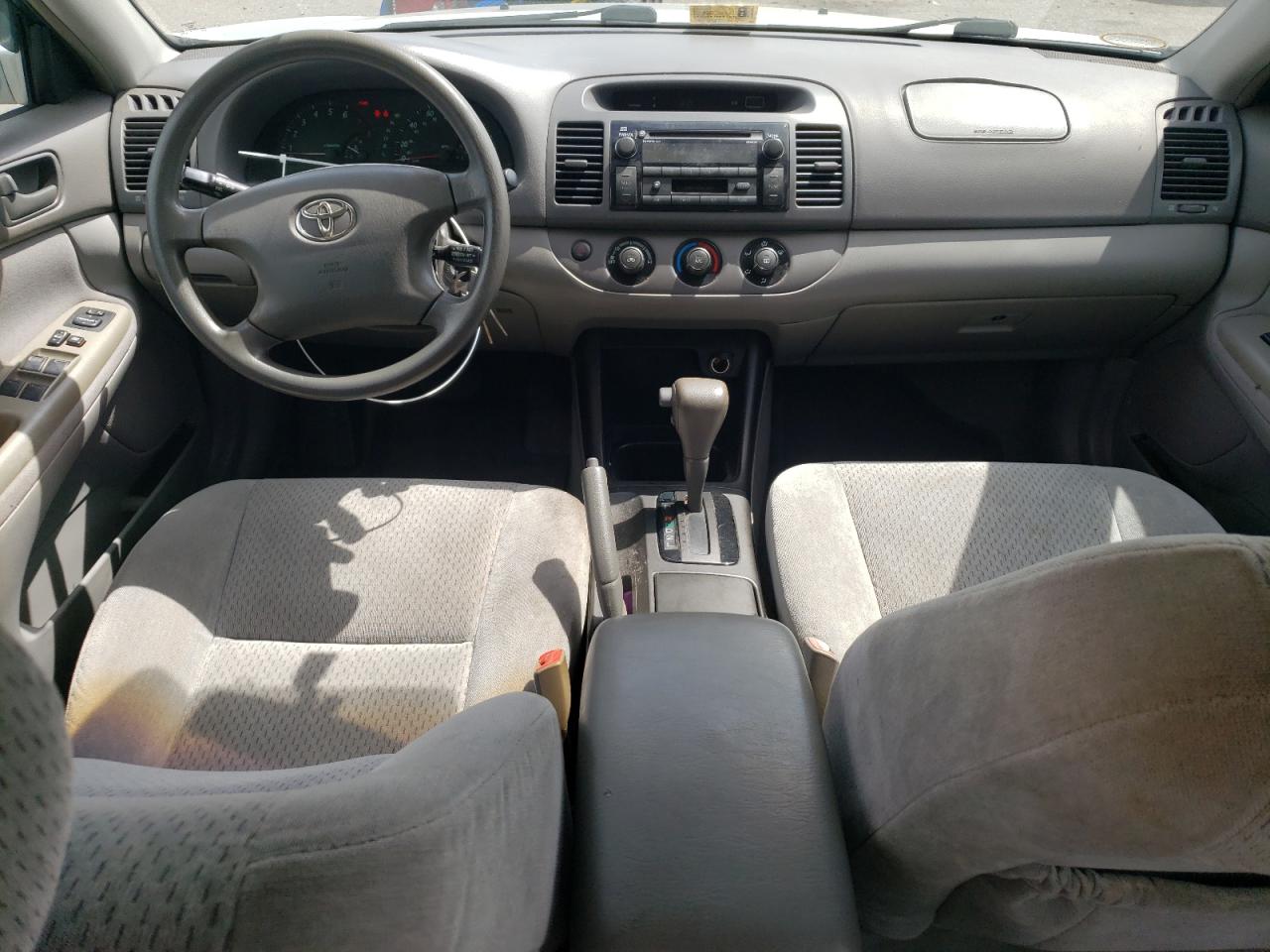 2004 Toyota Camry Le VIN: 4T1BE32KX4U808036 Lot: 63862114