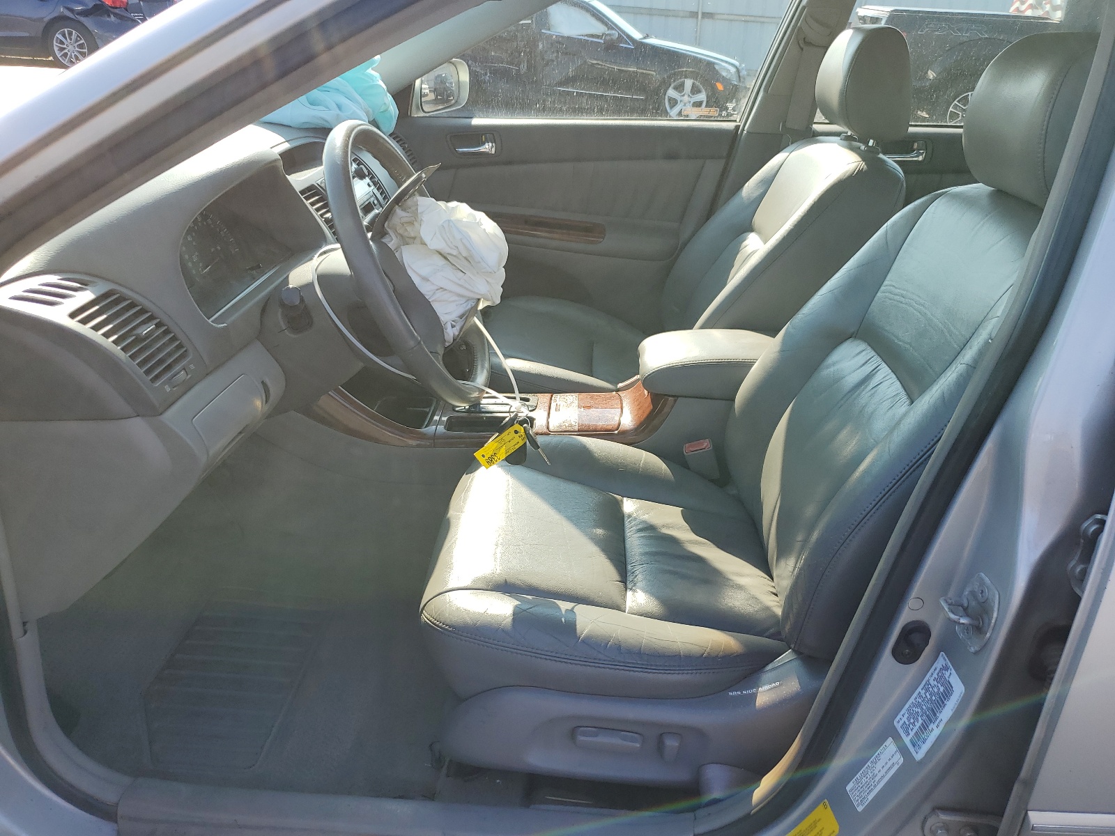 4T1BF30KX3U041951 2003 Toyota Camry Le