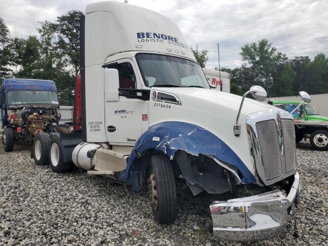 2017 Kenworth Construction T680