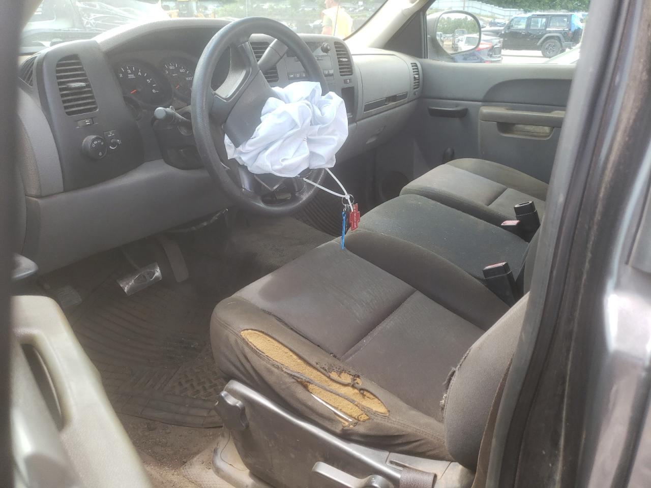 2010 Chevrolet Silverado C1500 VIN: 1GCPCPEX7AZ207003 Lot: 62573464