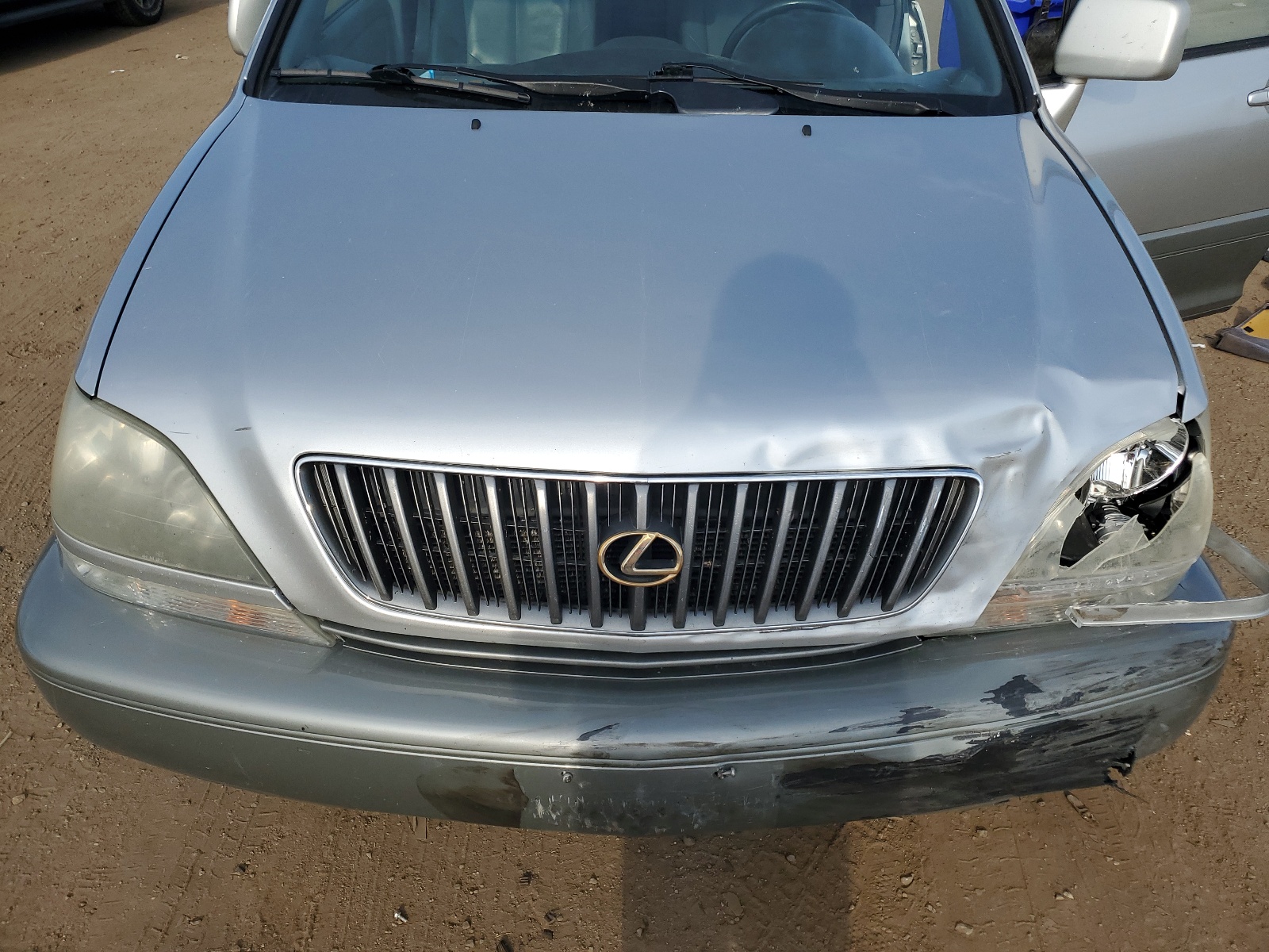 JT6HF10U3Y0117925 2000 Lexus Rx 300