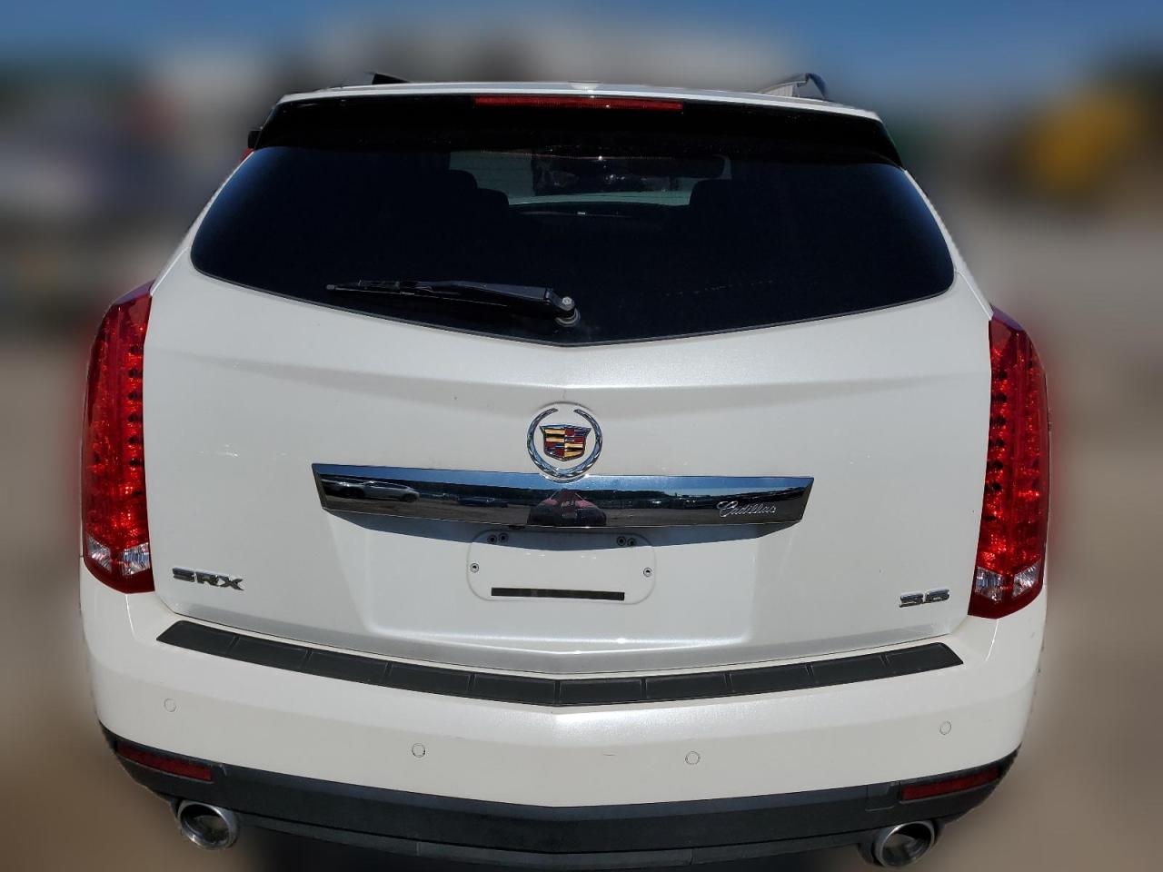 2016 Cadillac SRX - Image 6