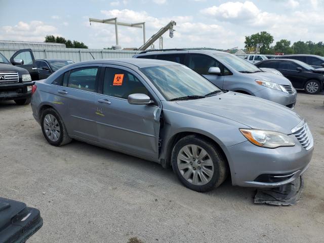 Sedans CHRYSLER 200 2014 Srebrny