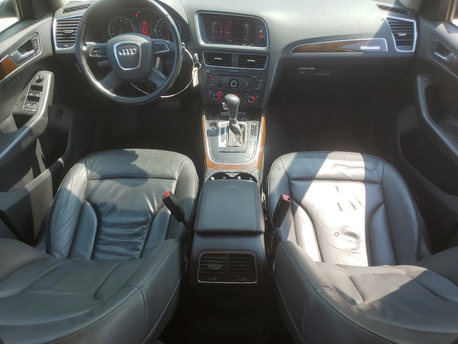 WA1LKAFP9AA090160 2010 Audi Q5 Premium Plus