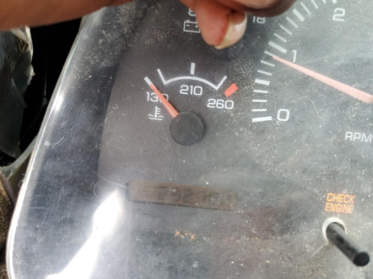 1998 Dodge Ram 1500 VIN: 3B7HC13YXWG184286 Lot: 64943944