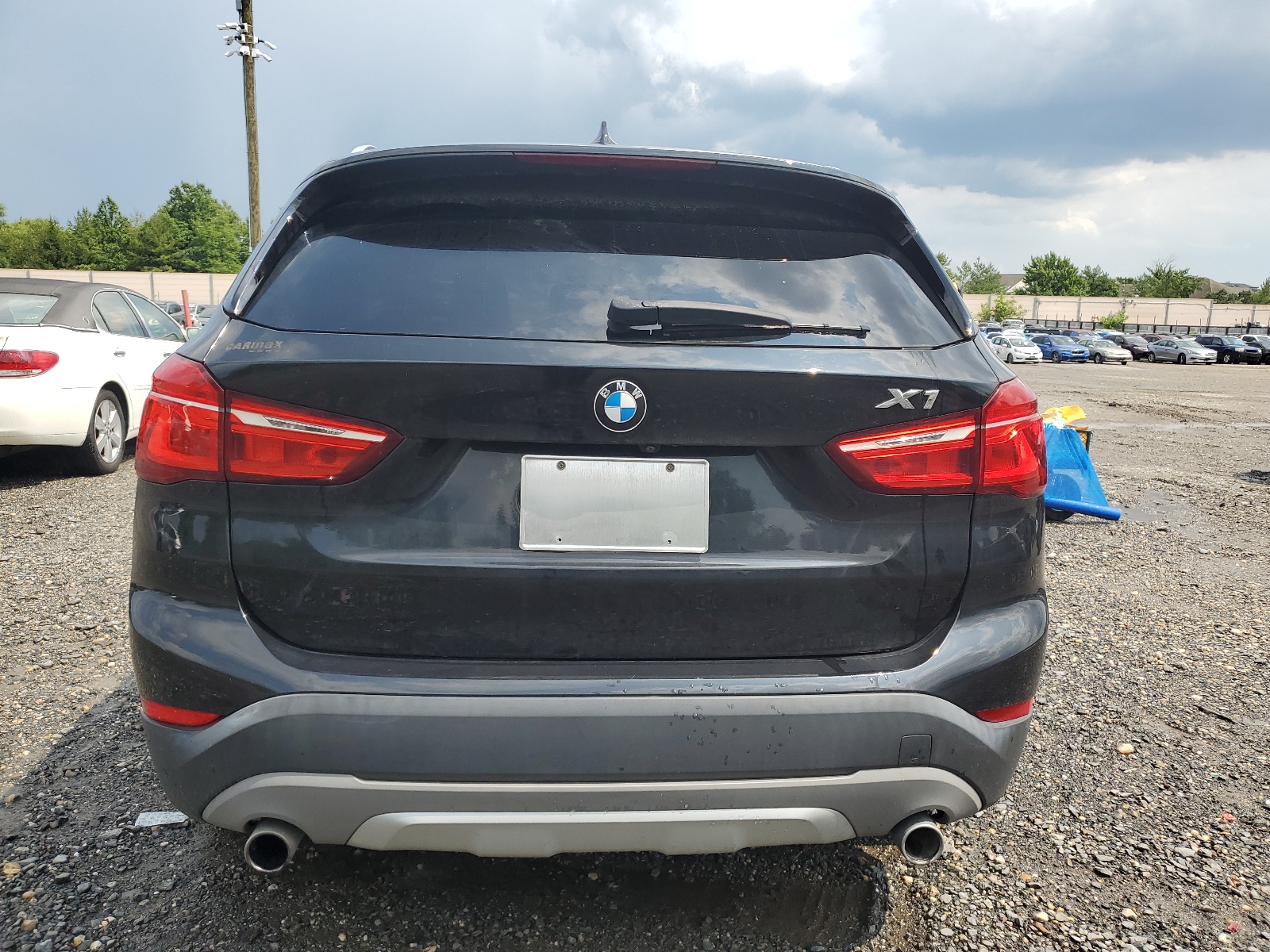 WBXHT3C32J5K26582 2018 BMW X1 xDrive28I