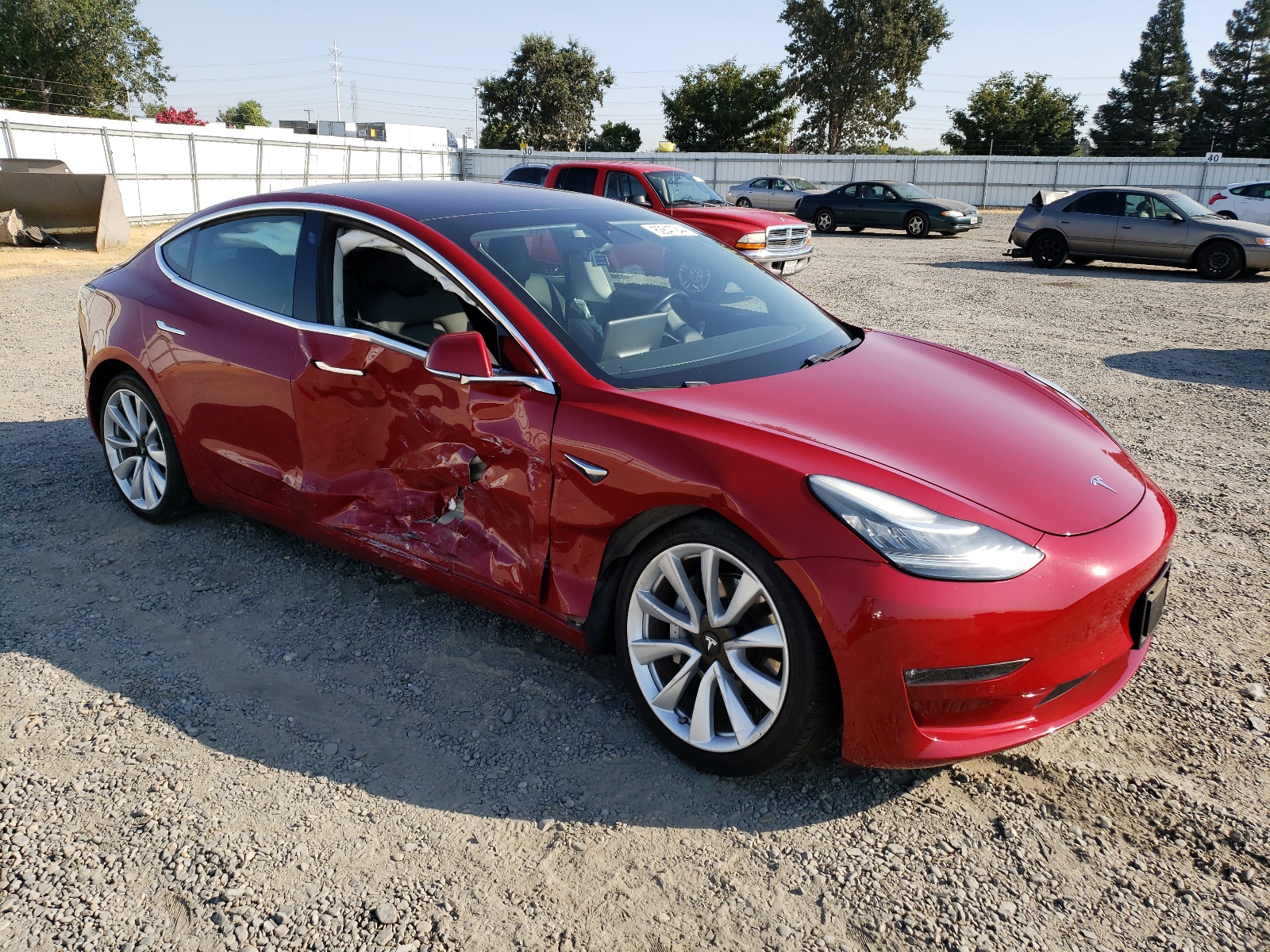 2018 Tesla Model 3 vin: 5YJ3E1EA8JF050444