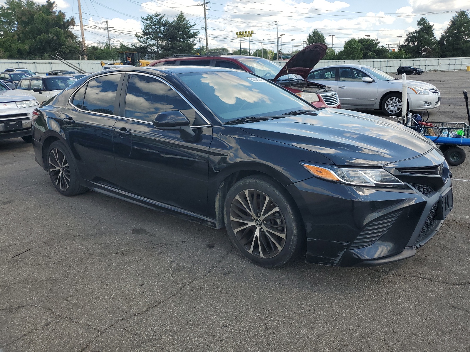 2019 Toyota Camry L vin: 4T1B11HK7KU775419