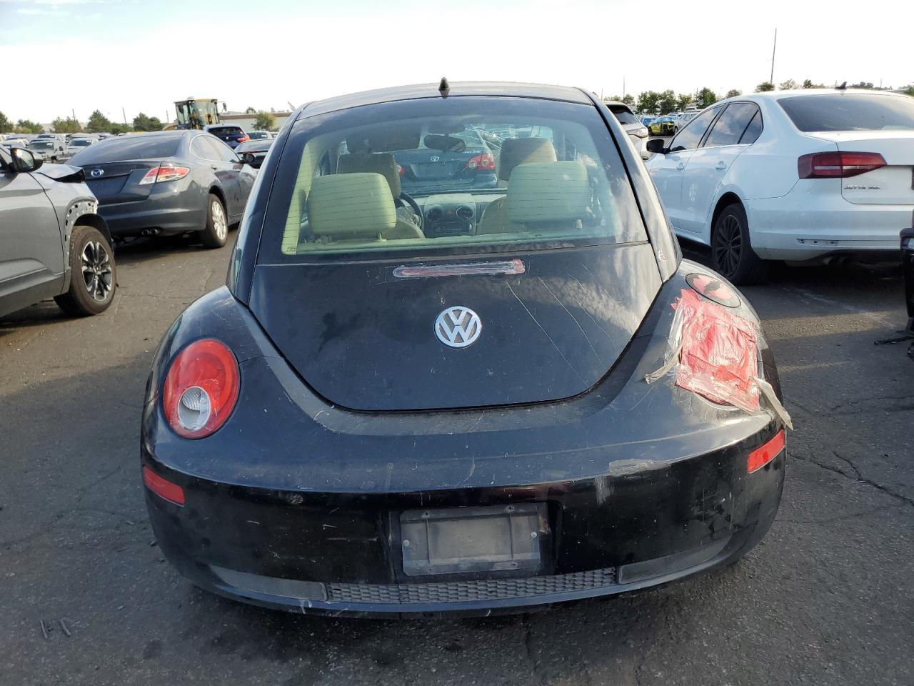 2006 Volkswagen New Beetle 2.5L VIN: 3VWPG31CX6M406763 Lot: 63059874