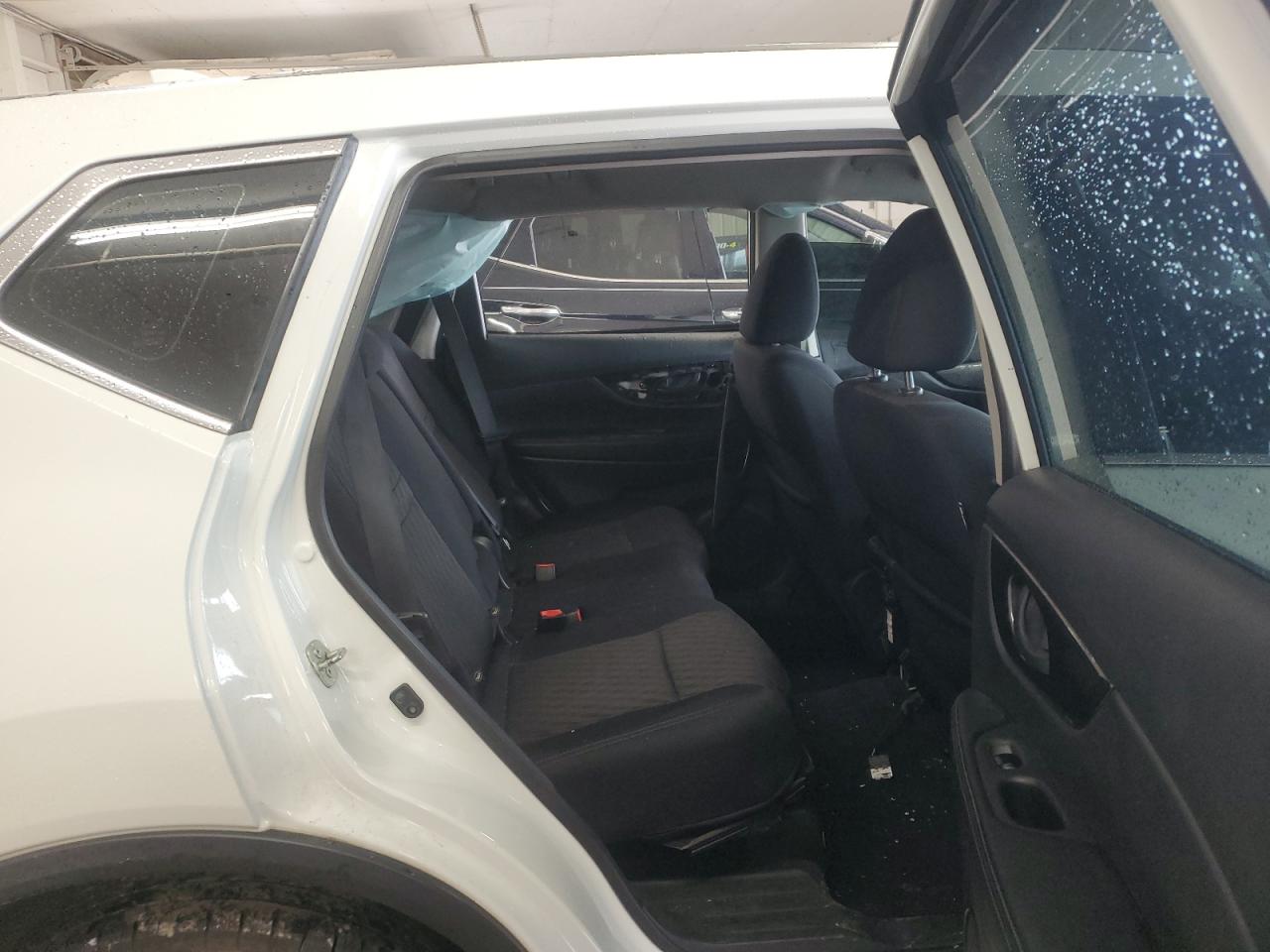 2019 Nissan Rogue S VIN: 5N1AT2MTXKC800104 Lot: 64353784