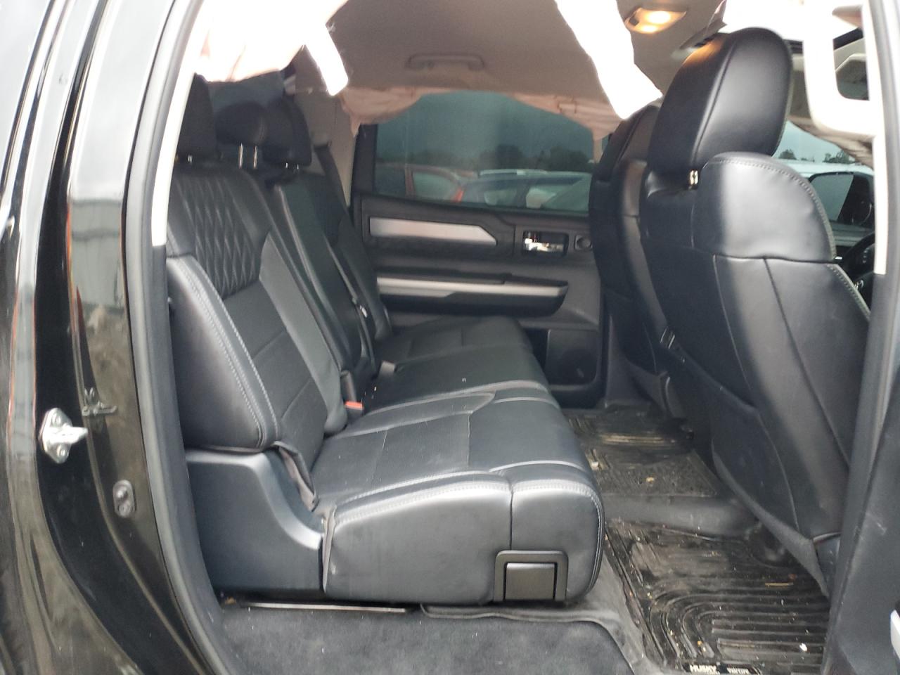 2018 Toyota Tundra - Image 10