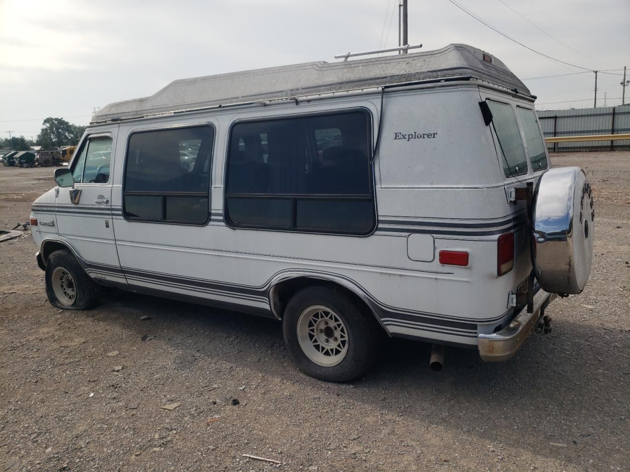 1990 GMC Rally Wagon / Van G2500 VIN: 2GDEG25K3L4516590 Lot: 63980154