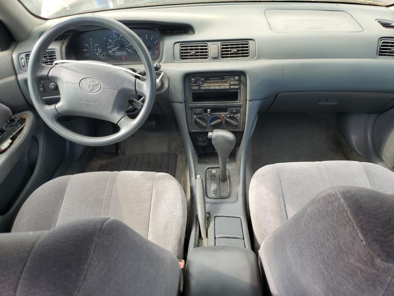 1999 Toyota Camry Ce VIN: 4T1BG22K8XU507483 Lot: 63338714