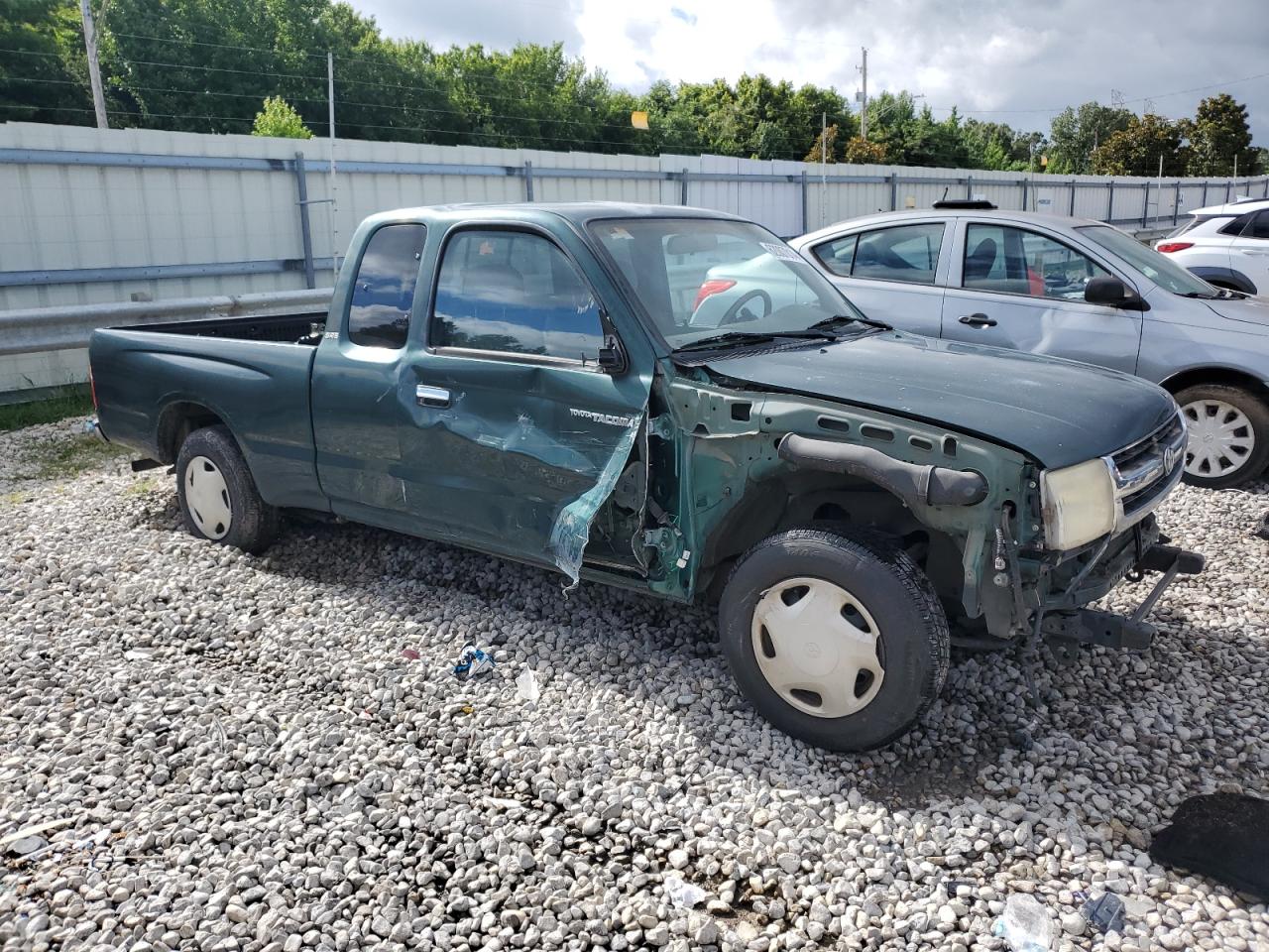 2000 Toyota Tacoma Xtracab VIN: 4TAVL52N4YZ588247 Lot: 62007014