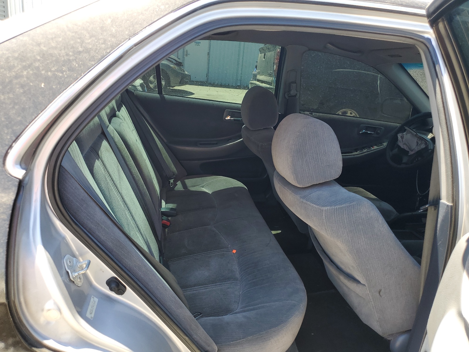 1HGCG6657XA140227 1999 Honda Accord Lx