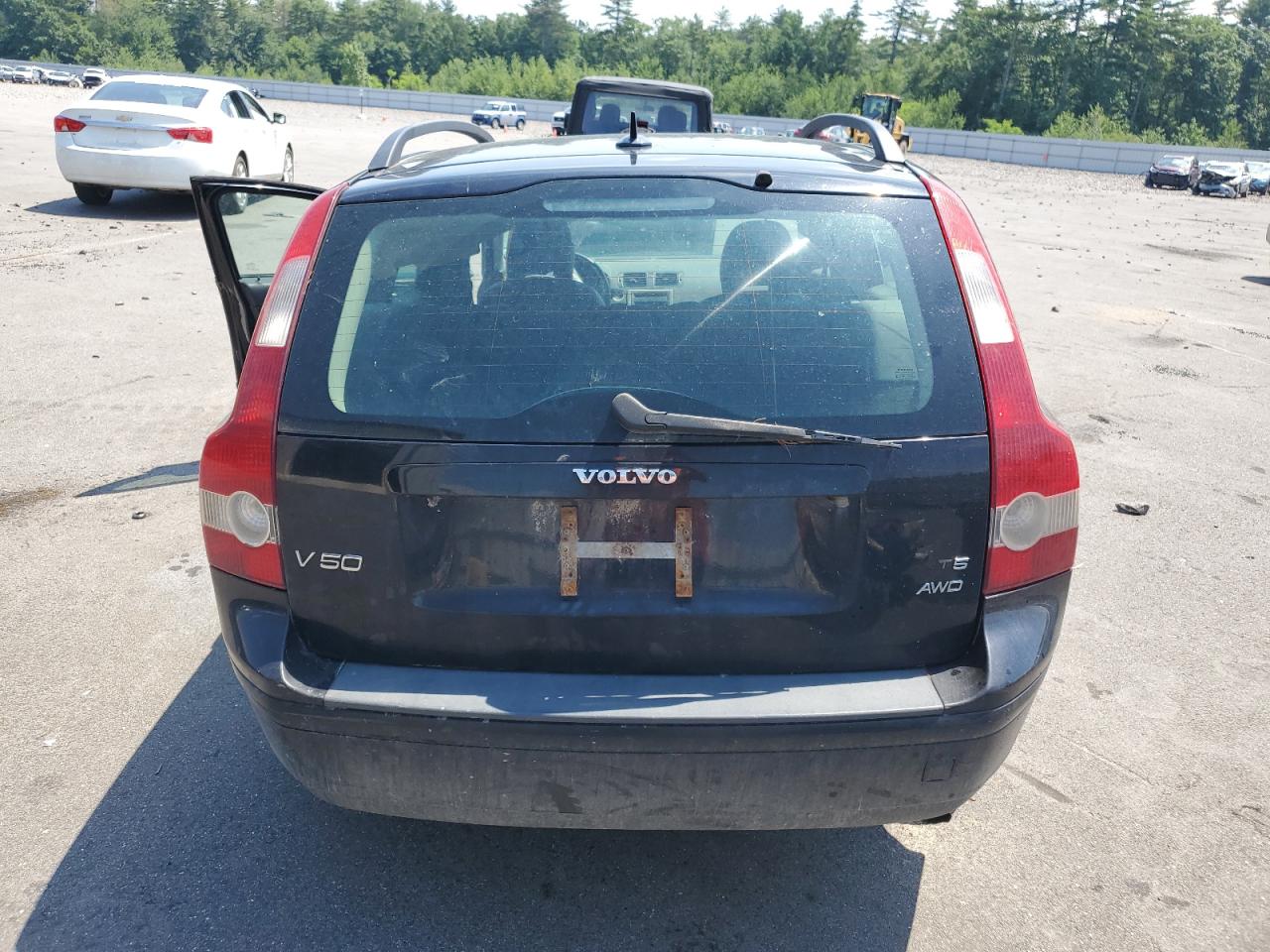 2005 Volvo V50 T5 VIN: YV1MJ682352072890 Lot: 61387314