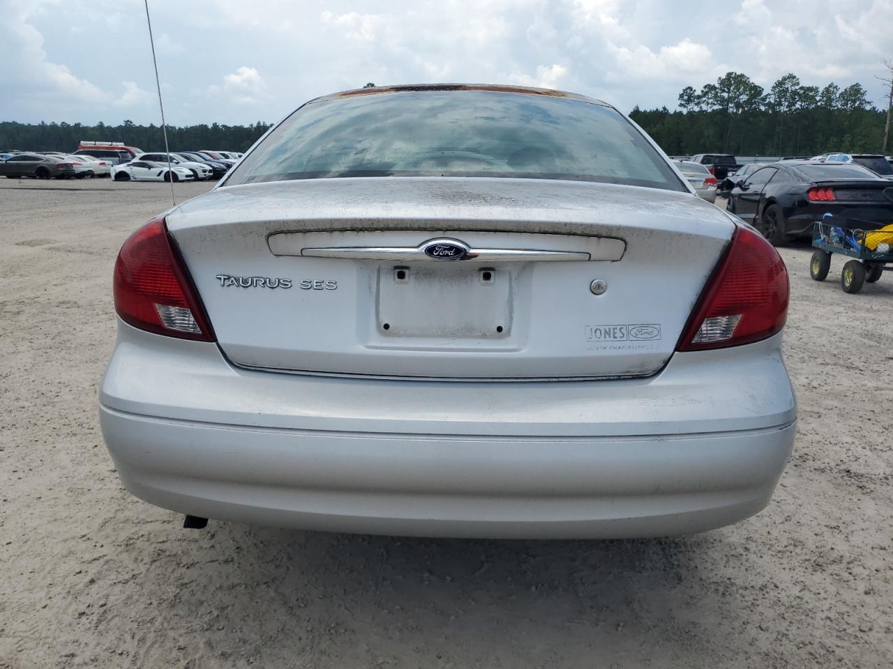 2001 Ford Taurus Ses VIN: 1FAFP55U81A168680 Lot: 63207794