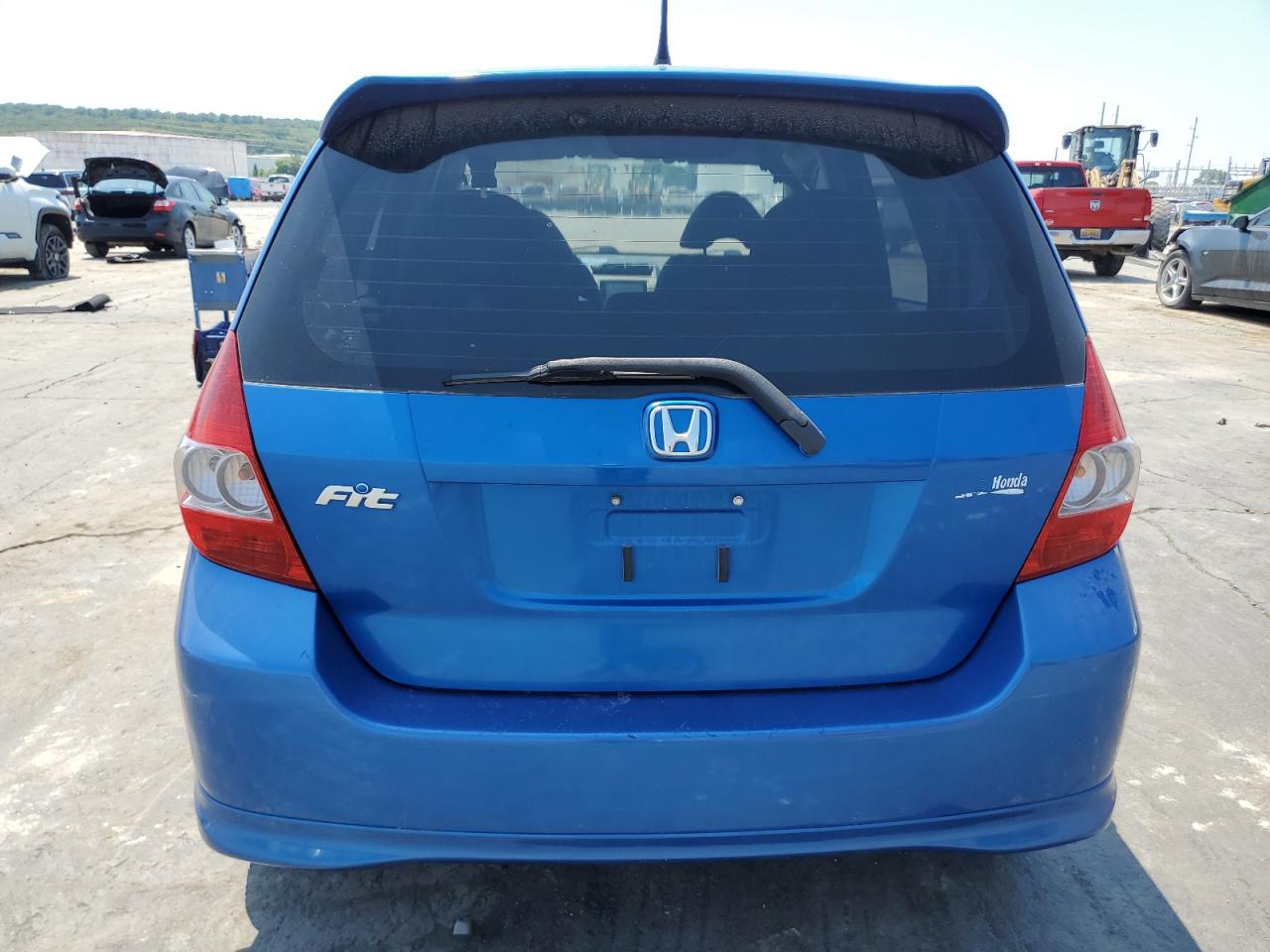 2008 Honda Fit Sport VIN: JHMGD38648S051769 Lot: 61922084