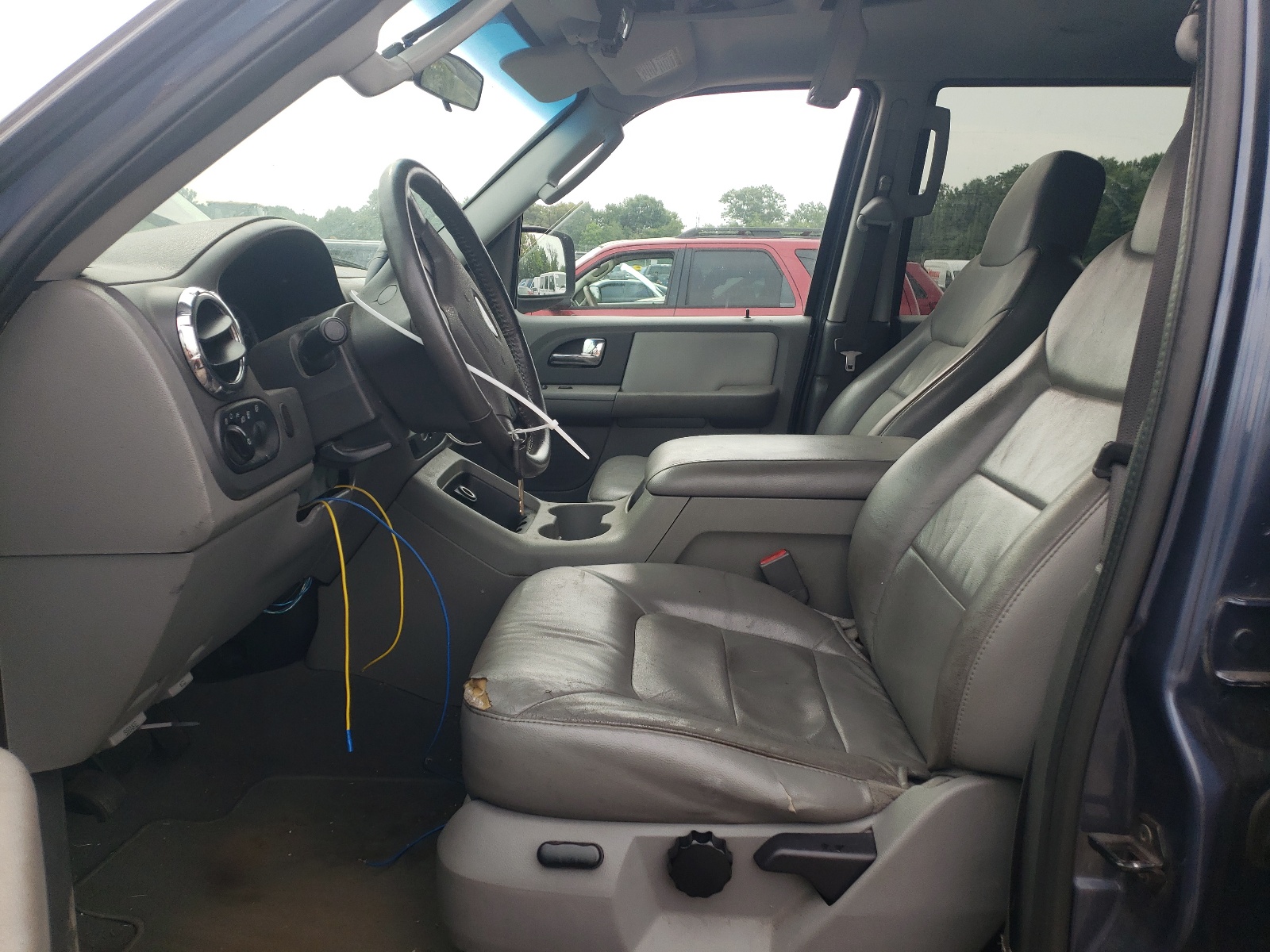 1FMPU16505LA66660 2005 Ford Expedition Xlt