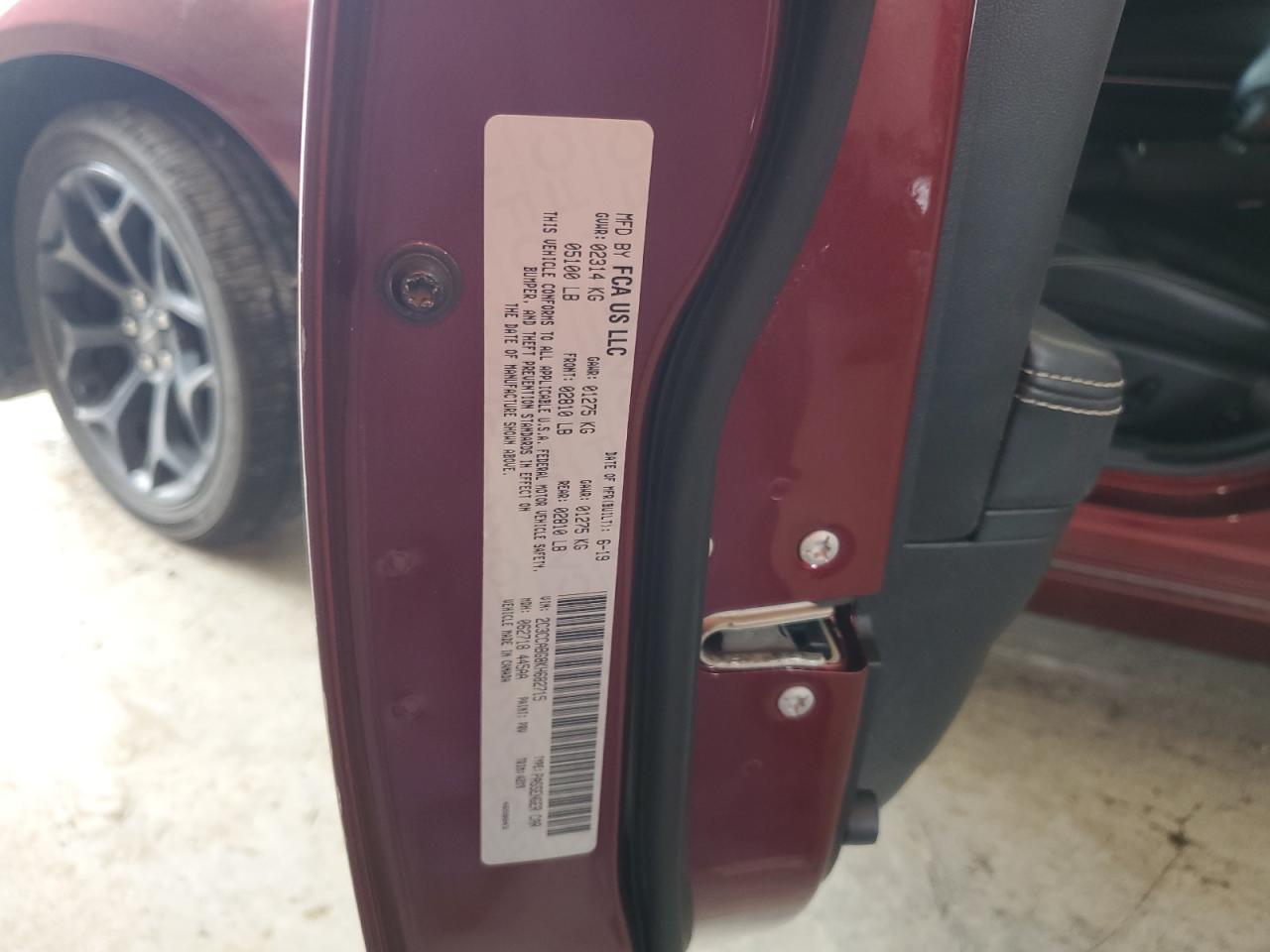 2019 Chrysler 300 S VIN: 2C3CCABG8KH682715 Lot: 61244024