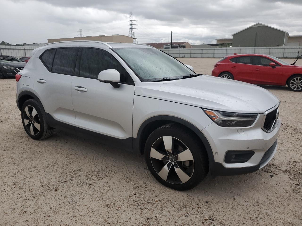 2019 Volvo Xc40 T5 Momentum VIN: YV4162UK5K2074089 Lot: 63554434