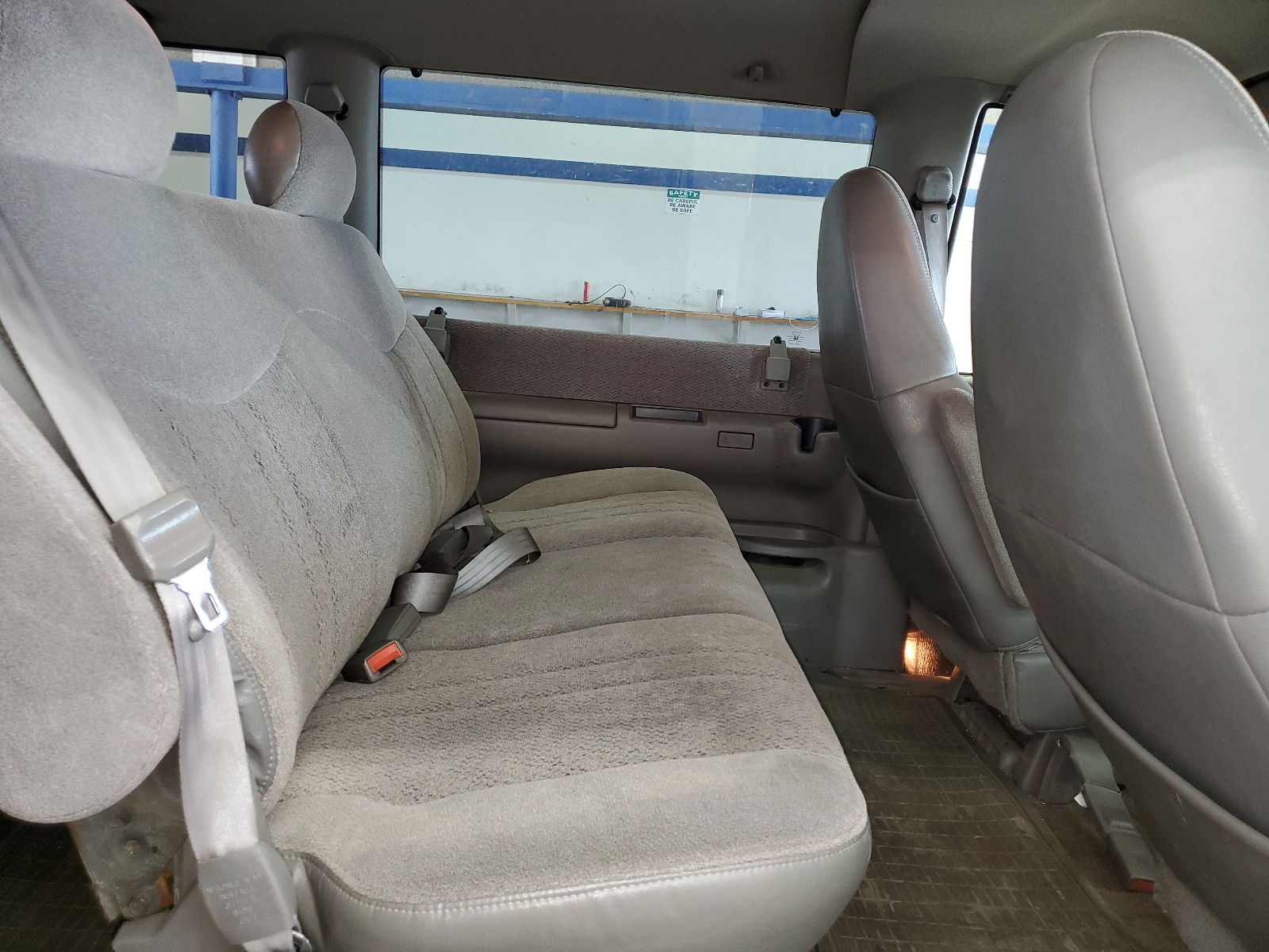 1GNEL19W9YB151341 2000 Chevrolet Astro