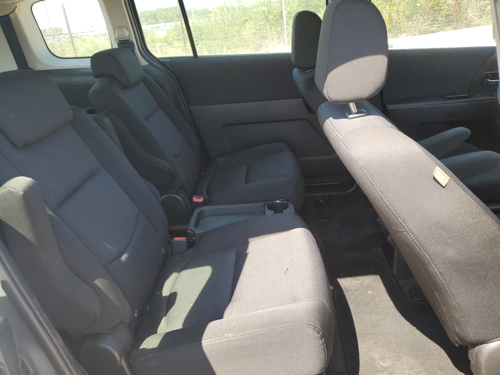 JM1CR2W38A0387320 2010 Mazda 5