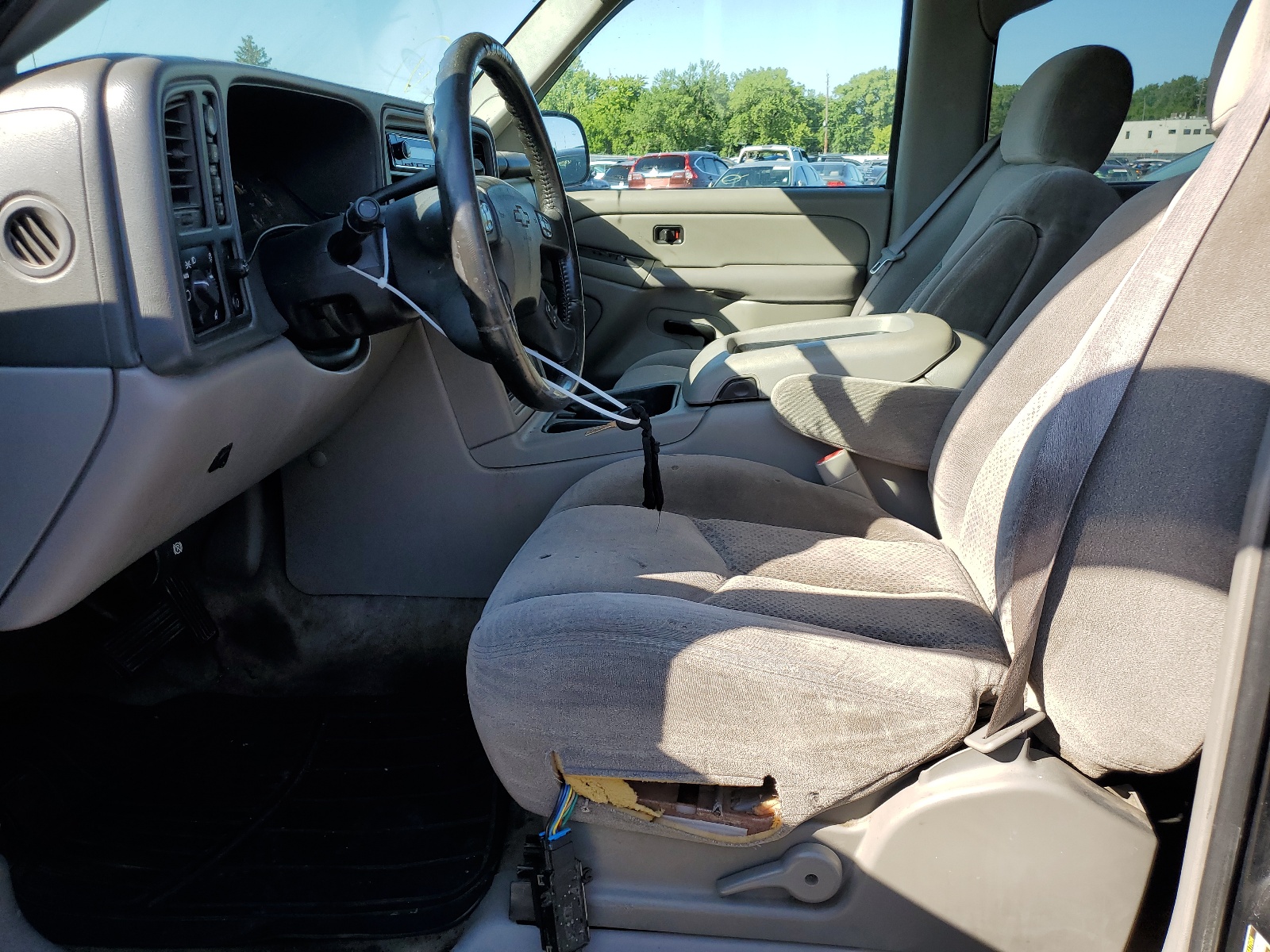 1GNEK13T25R131694 2005 Chevrolet Tahoe K1500