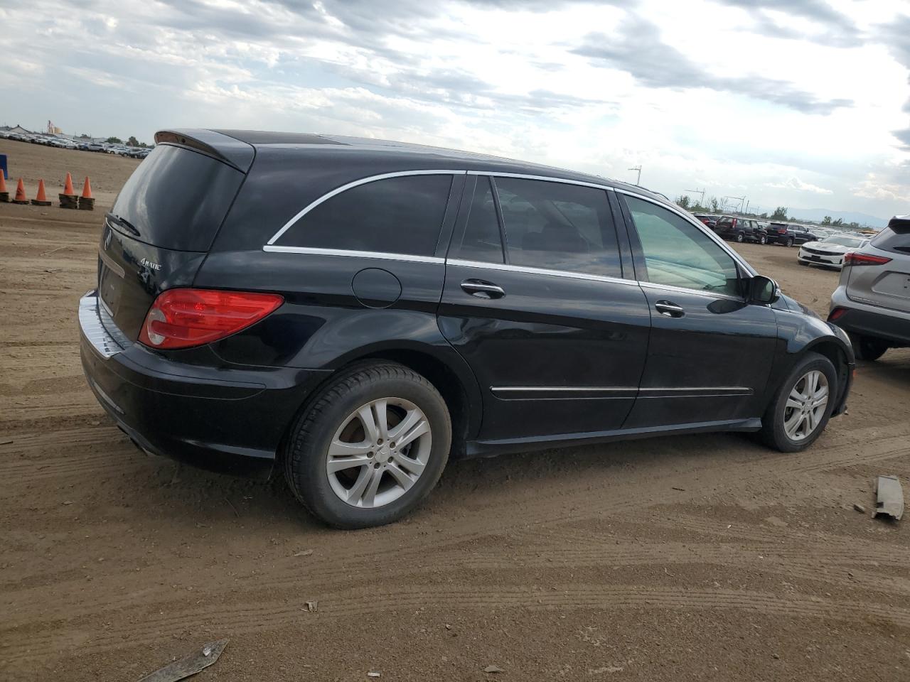 2008 Mercedes-Benz R 350 VIN: 4JGCB65E48A081519 Lot: 64192844