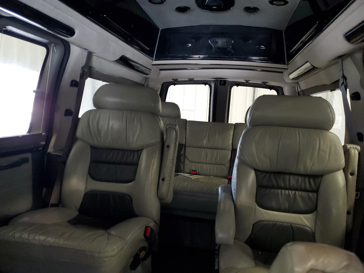 2003 Chevrolet Express G1500 VIN: 1GBFH15T731139217 Lot: 64518324