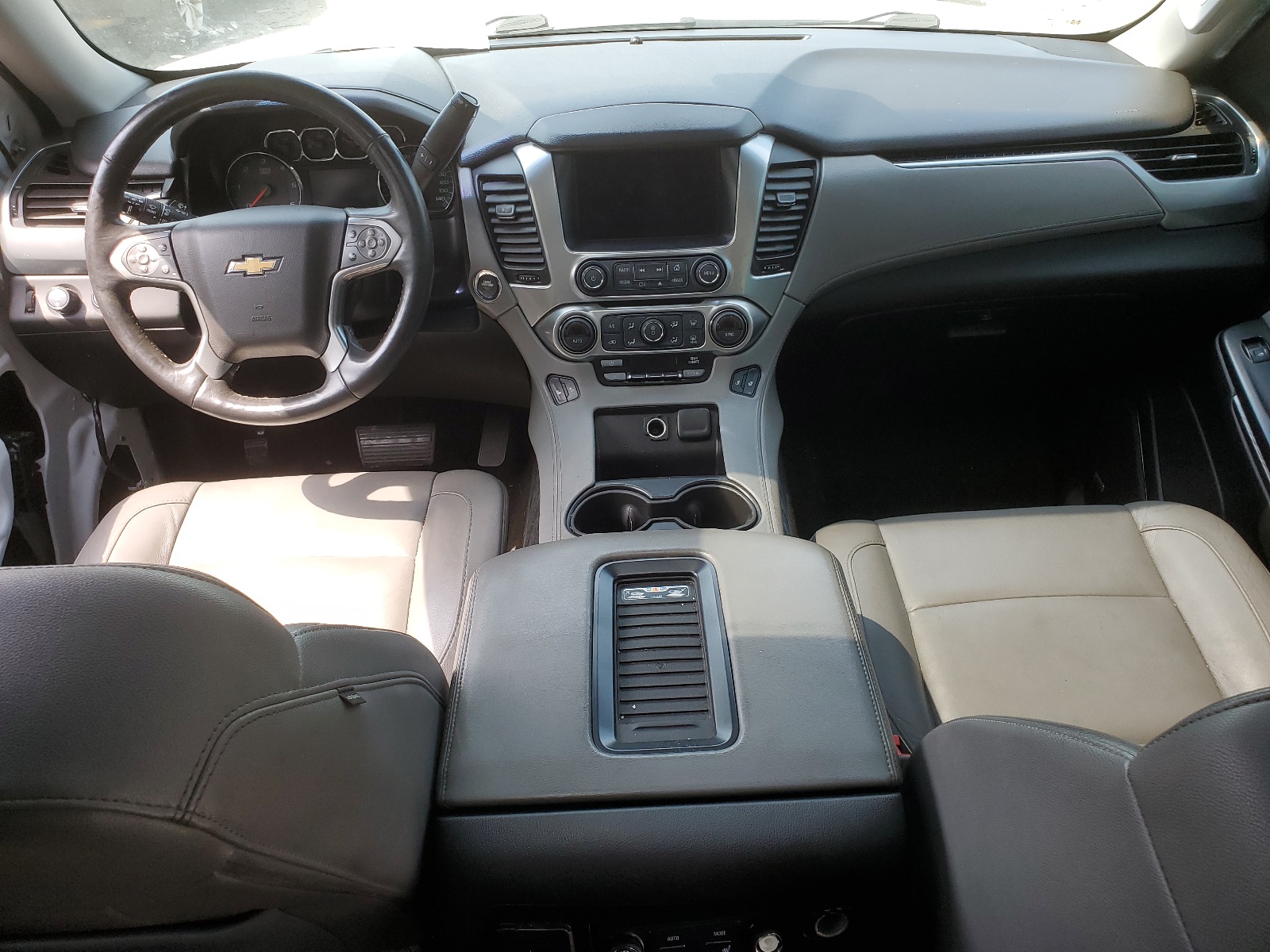 1GNSKHKC1HR266408 2017 Chevrolet Suburban K1500 Lt