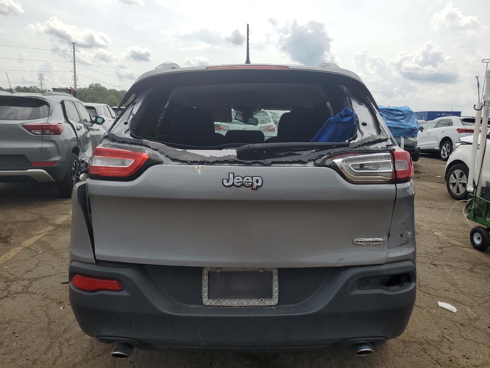 1C4PJLCS0EW102851 2014 Jeep Cherokee Latitude