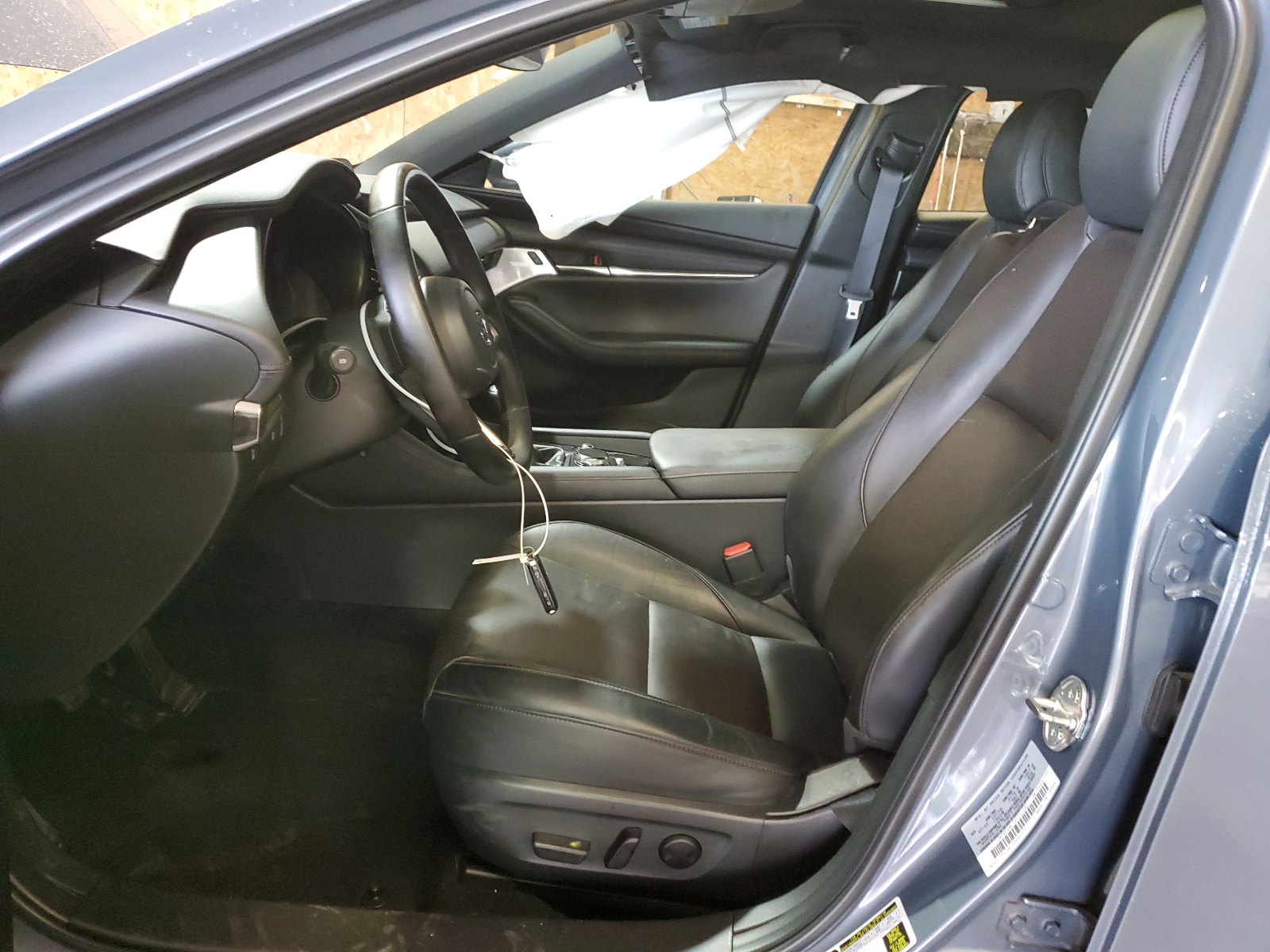 JM1BPAML1N1521082 2022 Mazda 3 Premium