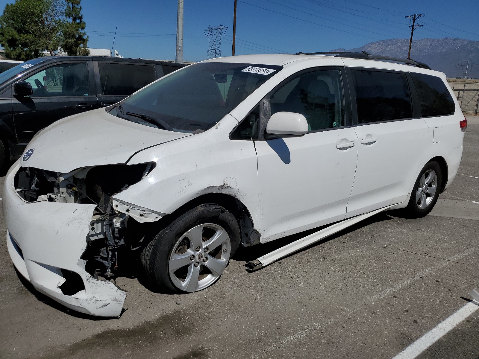 2012 Toyota Sienna Le vin: 5TDKK3DC2CS214563