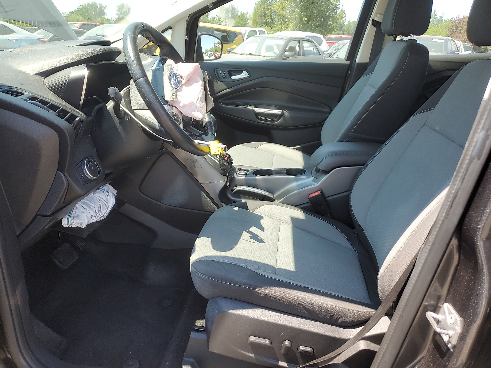 1FADP5AU0HL115354 2017 Ford C-Max Se