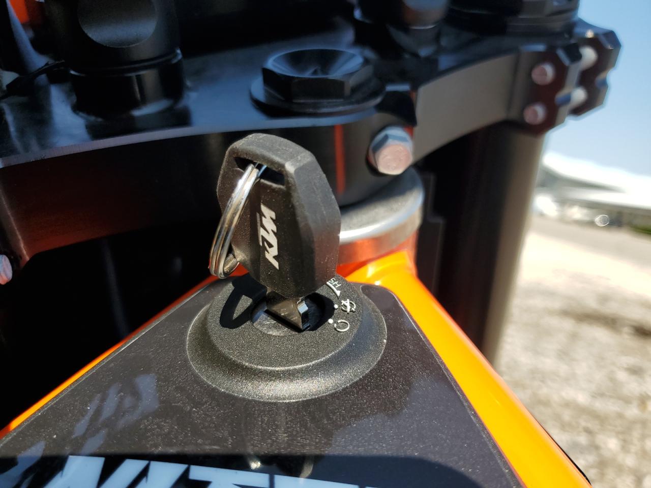 VBKLSV401MM709807 2021 Ktm 690 Smc R